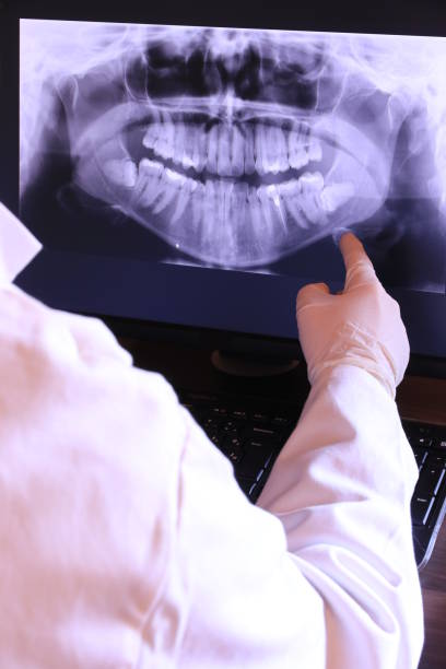 Best Tooth Infection Emergency Dentist  in Kinston, NC